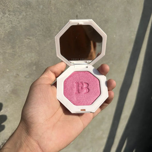 Fenty Beauty - Killawatt Freestyle Highlighter