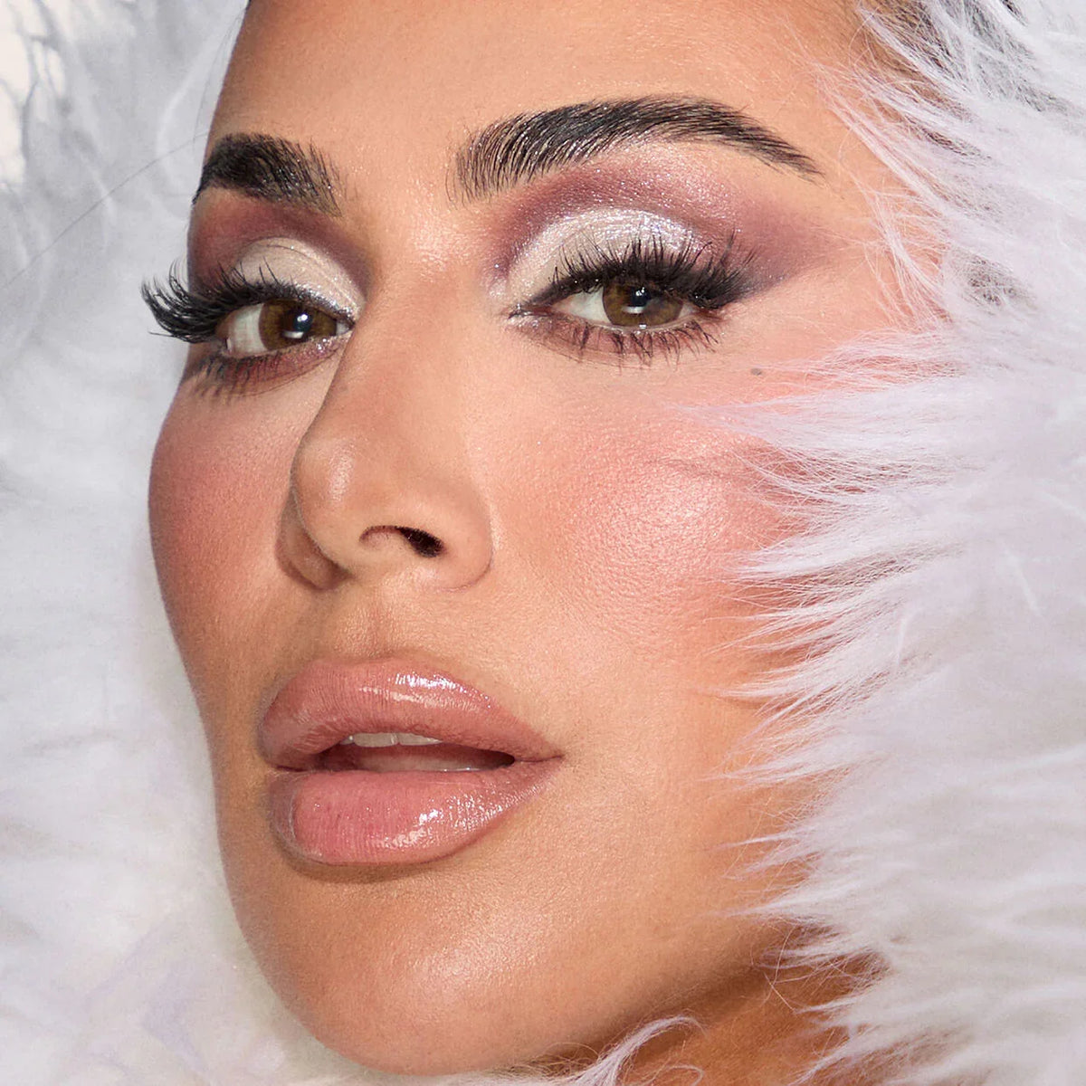Hudamoji Icy Nude Eyeshadow Palette