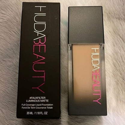 HUDA BEAUTY Matte Foundation 35ml