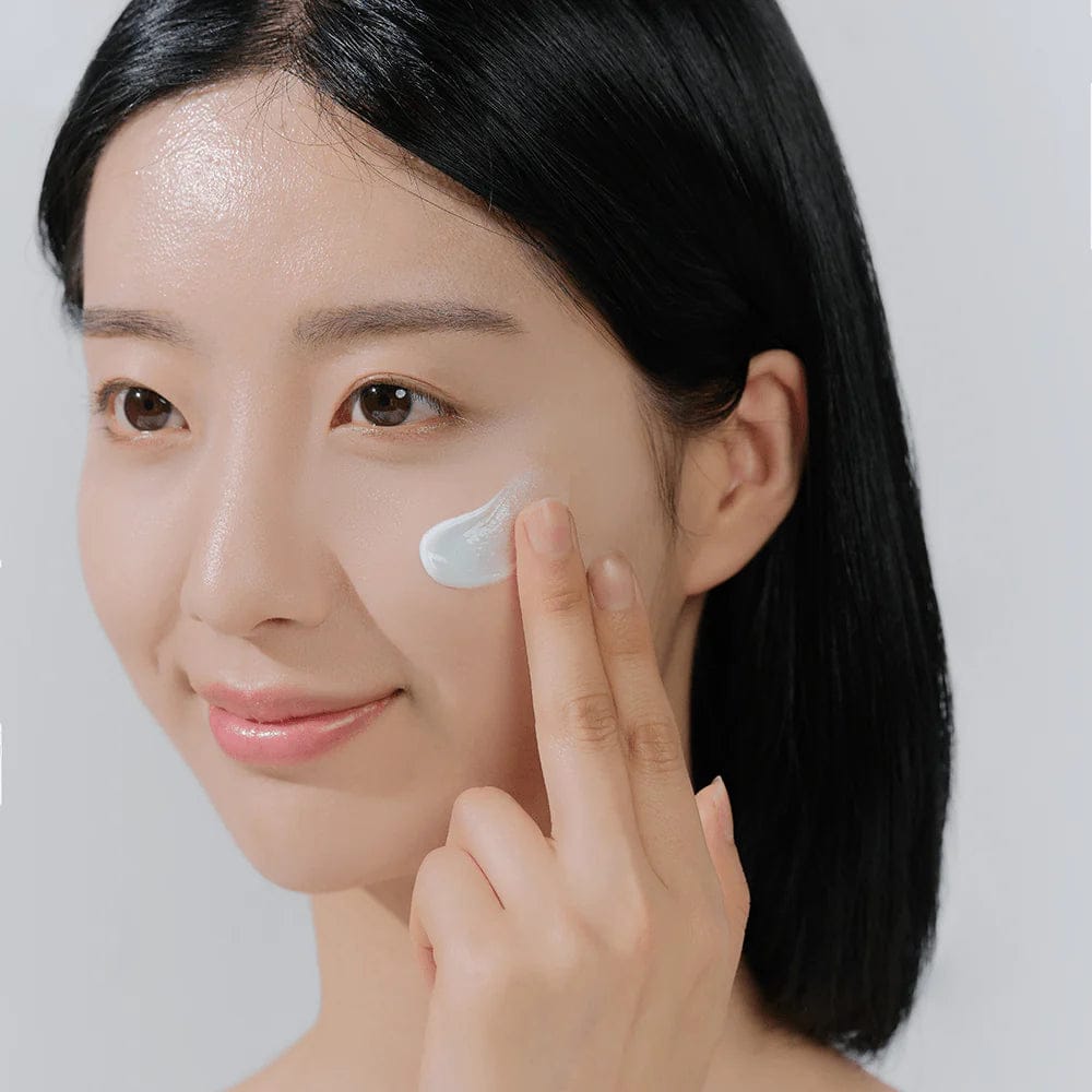 Skin1004 Madagascar - Centella Hyalu-Cica Water-Fit Sun Serum SPF 50+ 50ml